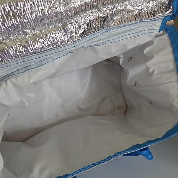 Cooler - Picture 2 of 7